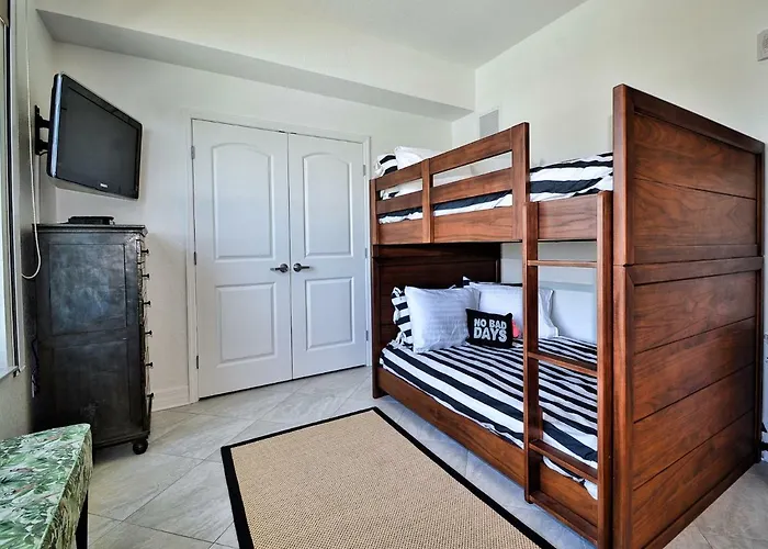 Sandpiper's Cove 503 Sandpiper's Cove Waterfront 3 Bedroom 2 Bathroom 23141 Apartment
