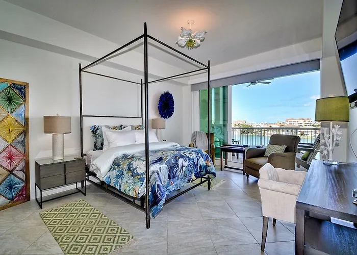 Apartment Sandpiper's Cove 503 Sandpiper's Cove Waterfront 3 Bedroom 2 Bathroom 23141 Clearwater Beach