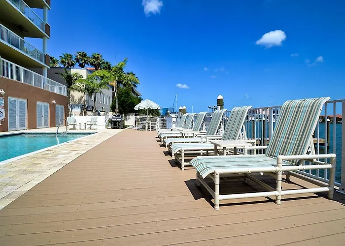 Apartment Sandpiper's Cove 503 Sandpiper's Cove Waterfront 3 Bedroom 2 Bathroom 23141 Clearwater Beach