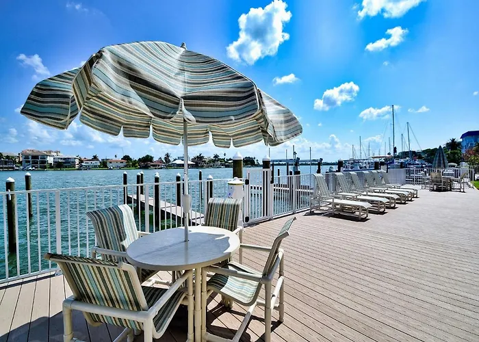 Apartment Sandpiper's Cove 503 Sandpiper's Cove Waterfront 3 Bedroom 2 Bathroom 23141 Clearwater Beach