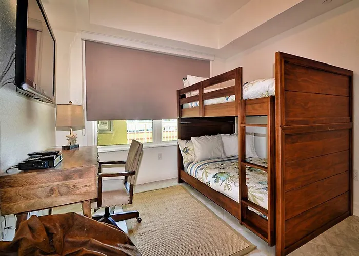 Apartment Sandpiper's Cove 503 Sandpiper's Cove Waterfront 3 Bedroom 2 Bathroom 23141 *