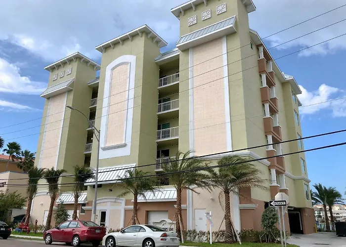 Sandpiper's Cove 503 Sandpiper's Cove Waterfront 3 Bedroom 2 Bathroom 23141
