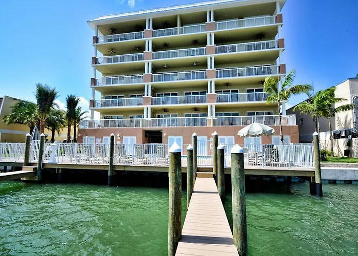 Sandpiper's Cove 503 Sandpiper's Cove Waterfront 3 Bedroom 2 Bathroom 23141 Apartment